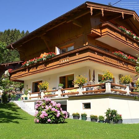 Haus Binder Hotel Ried im Zillertal Eksteriør billede