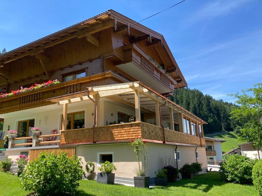 Haus Binder Hotel Ried im Zillertal Eksteriør billede