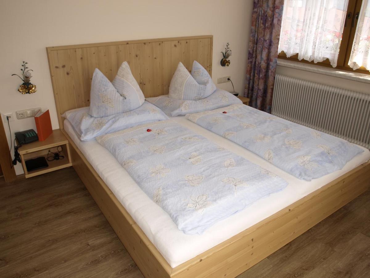 Haus Binder Hotel Ried im Zillertal Værelse billede