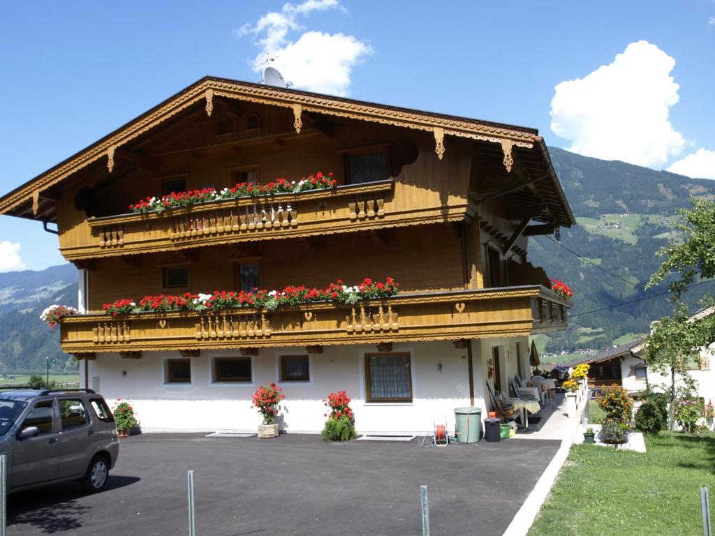Haus Binder Hotel Ried im Zillertal Eksteriør billede